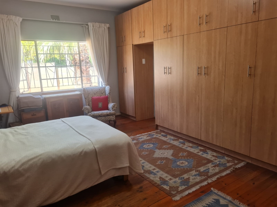 3 Bedroom Property for Sale in Ladismith Western Cape